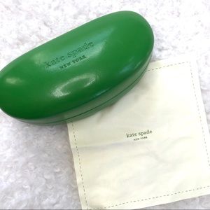 Kate Spade Clamshell Glass Case & Cleaning Cloth